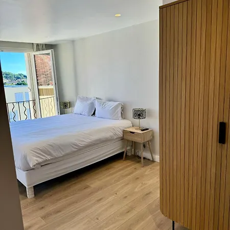 St Tropez Centre Daire